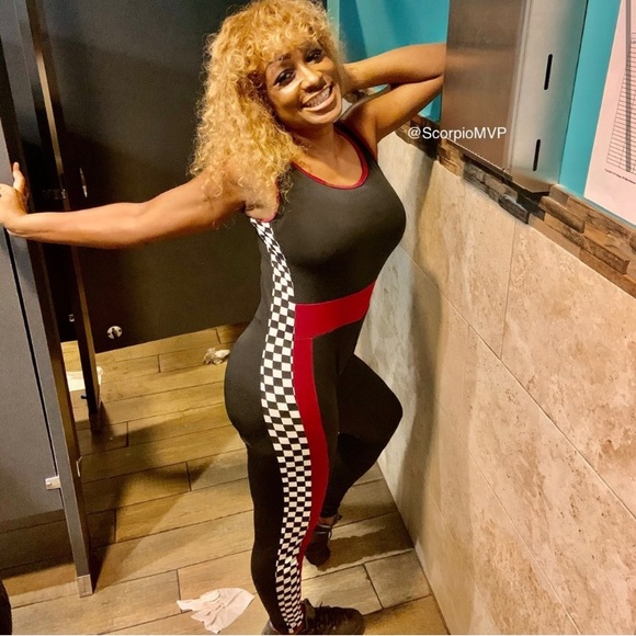 Checkered-Trim - Burgundy Patch Work - Picture 3 of 3